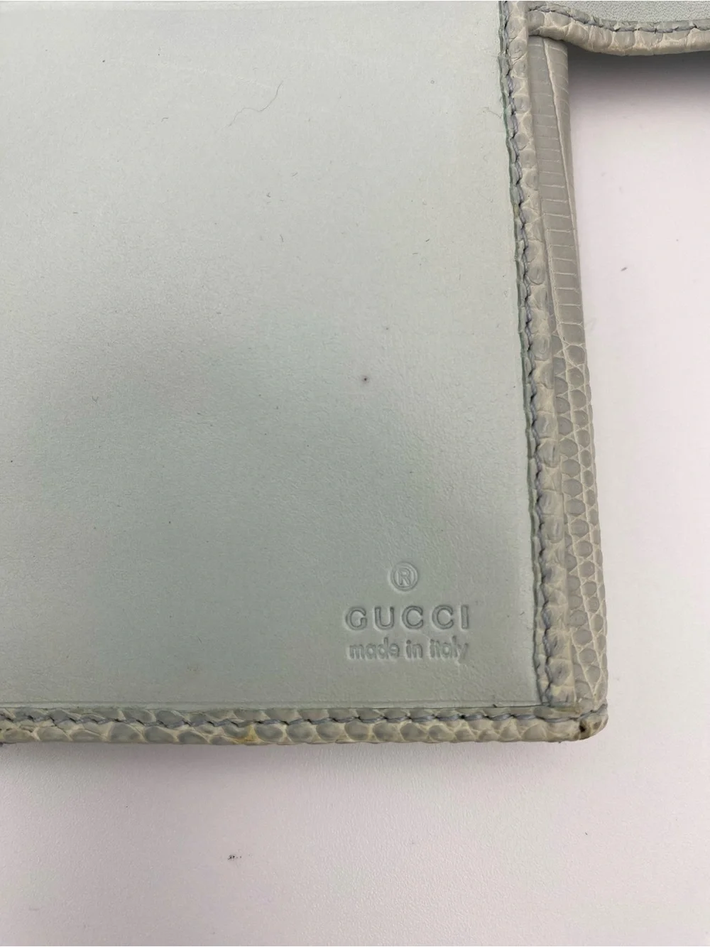 Gucci Pale Gray Lizard-Embossed Leather Wallet with Gold Bar vintage